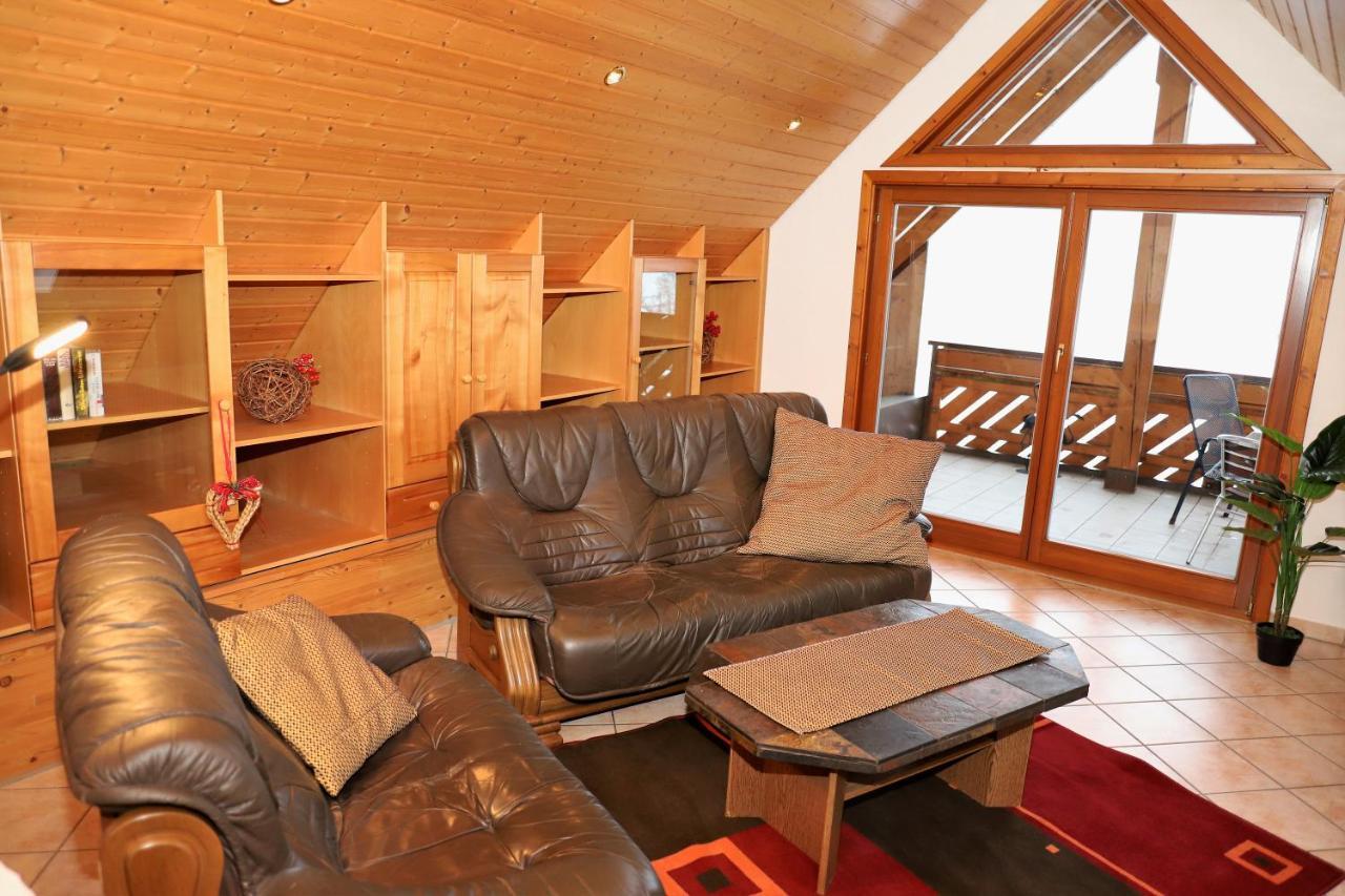 Gaestehaus Willaringen Rickenbach  エクステリア 写真