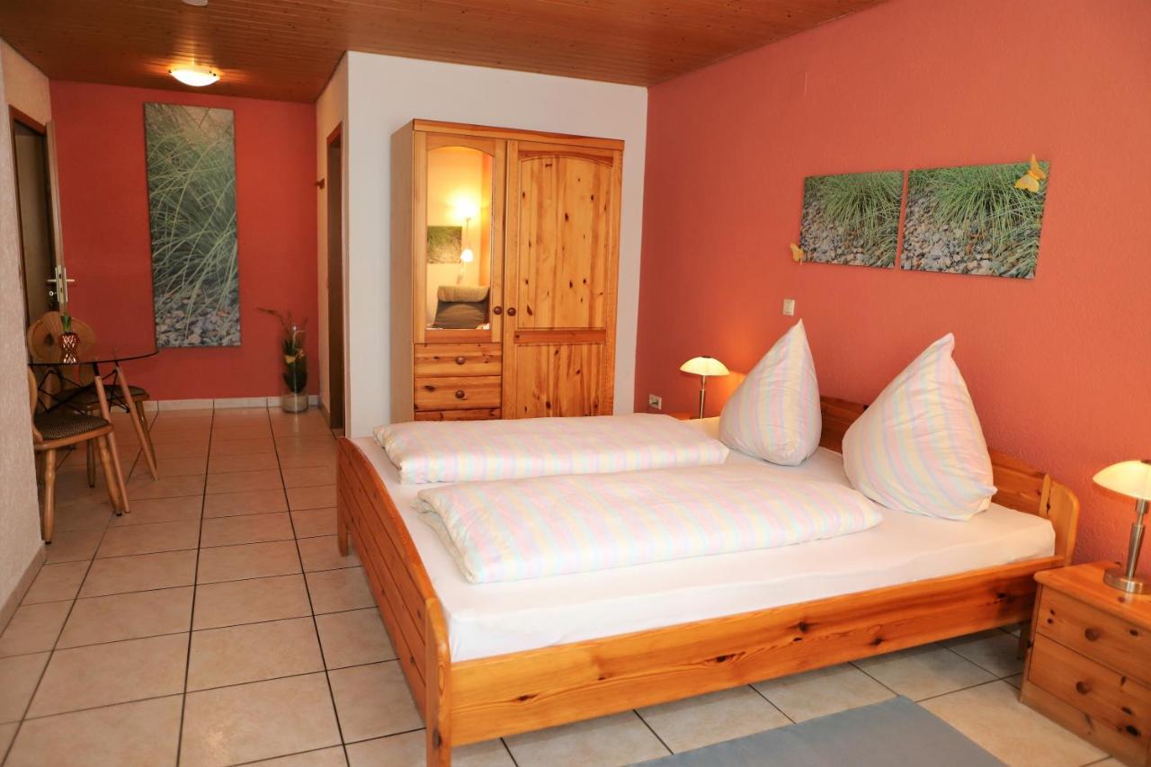 Gaestehaus Willaringen Rickenbach  エクステリア 写真