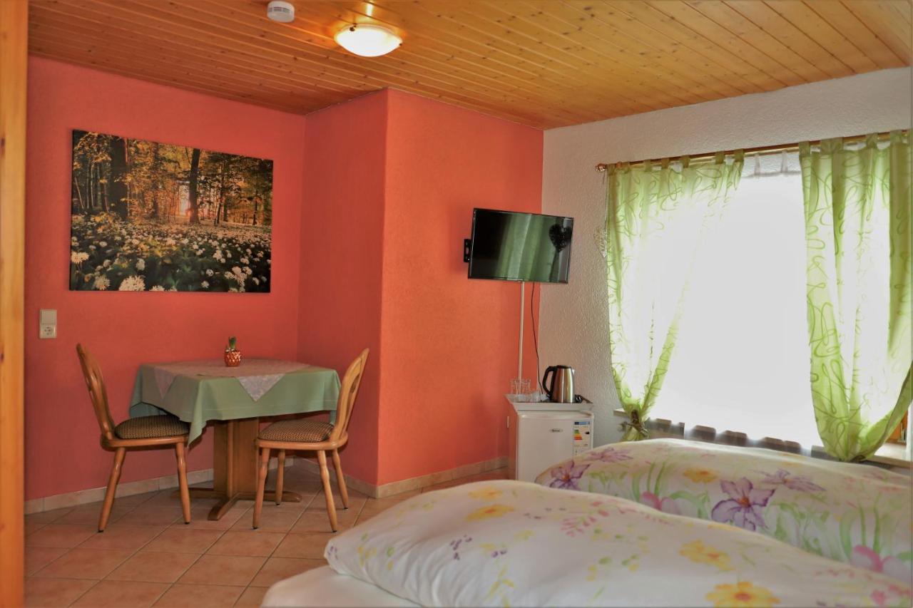 Gaestehaus Willaringen Rickenbach  エクステリア 写真