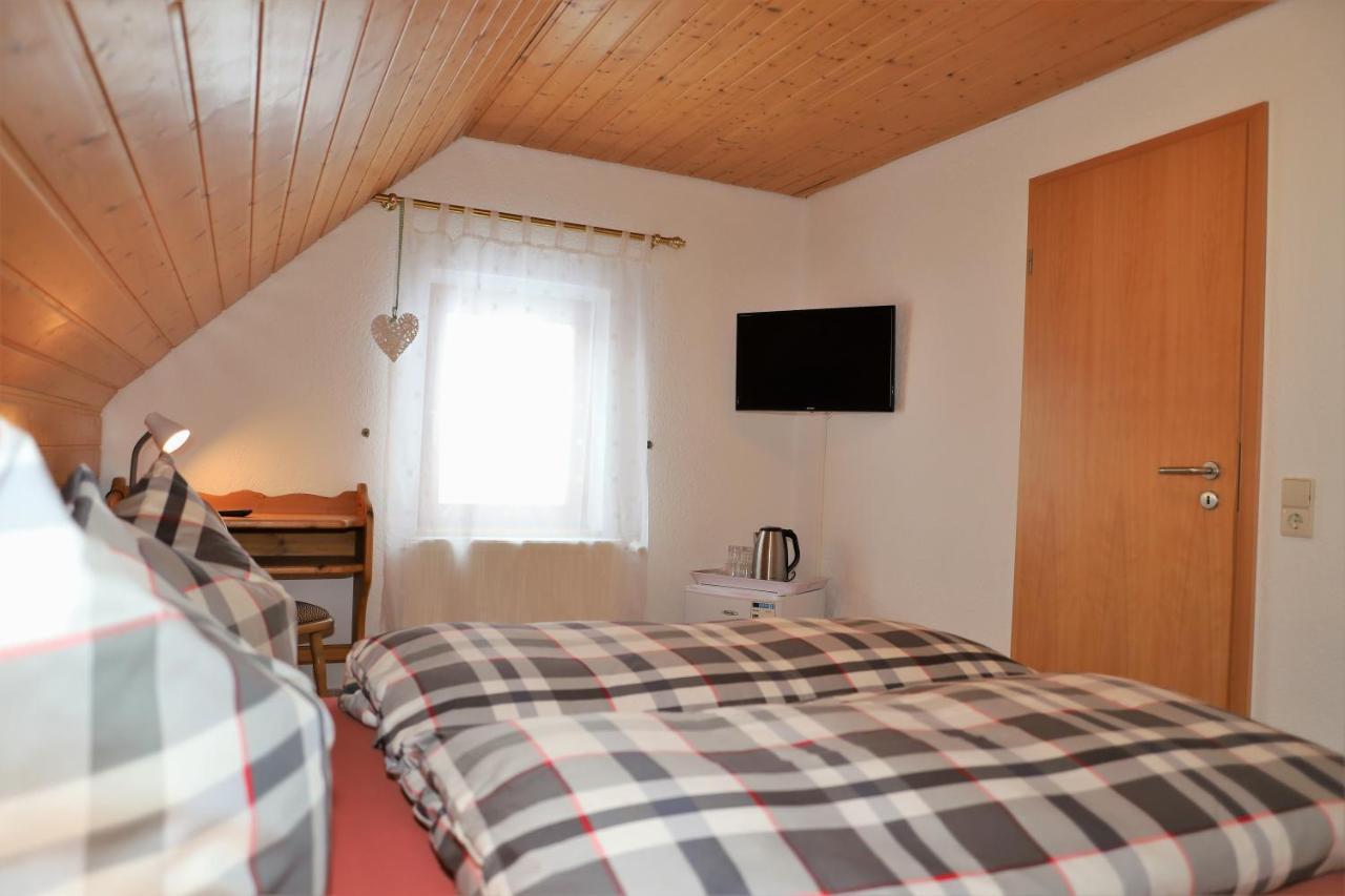 Gaestehaus Willaringen Rickenbach  エクステリア 写真