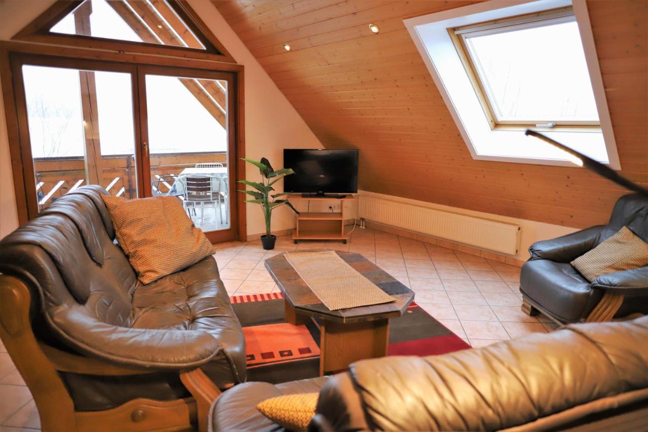 Gaestehaus Willaringen Rickenbach  エクステリア 写真