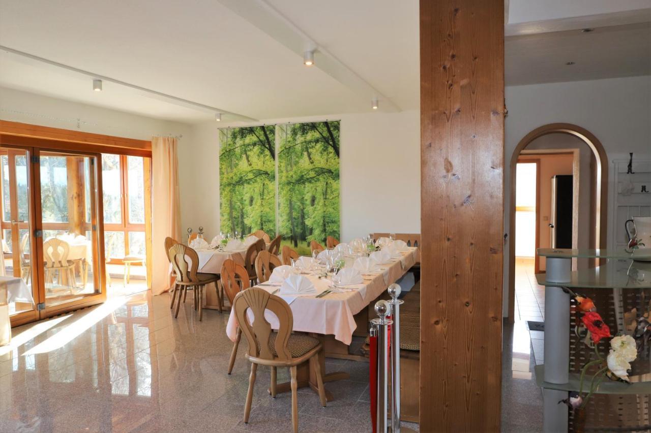 Gaestehaus Willaringen Rickenbach  エクステリア 写真