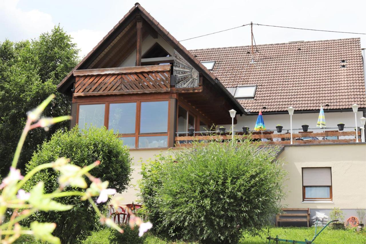 Gaestehaus Willaringen Rickenbach  エクステリア 写真