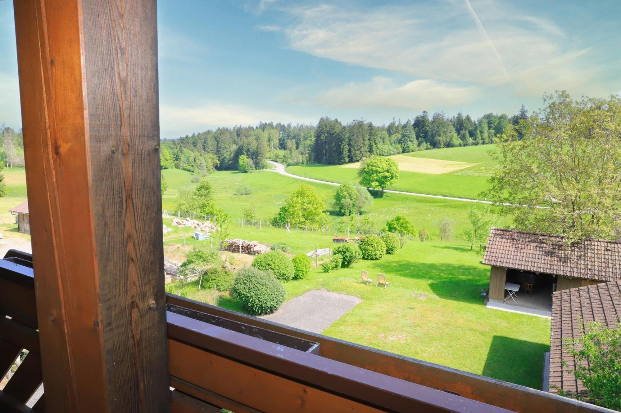 Gaestehaus Willaringen Rickenbach  エクステリア 写真